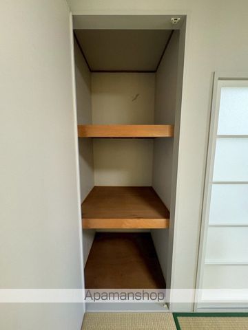 グリーンリーブスの内装写真
