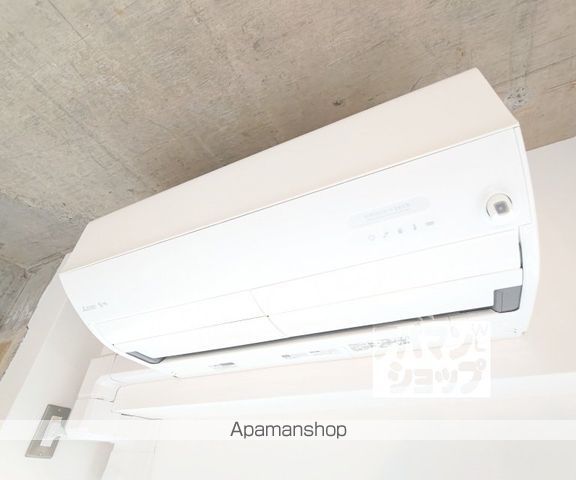 ロイヤルコート嵯峨の内装写真