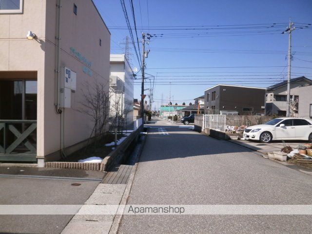 ナチュラルヴィレッジ町村A棟の外観写真