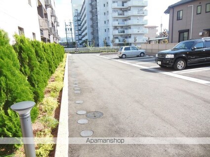 愛知県名古屋市西区笠取町４丁目[1LDK/43.67m2]の駐車場