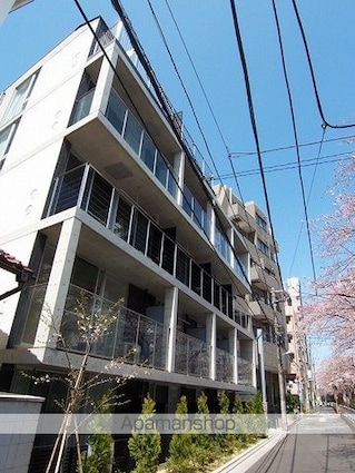 グランドコンシェルジュ都立大学[1R/26.91m2]の外観1