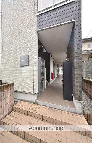 リブリ・東林間の玄関写真