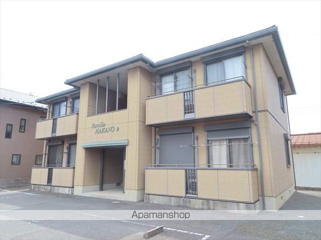 ファミーユ中野B棟の外観写真