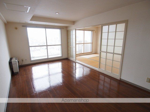 ロイヤルレインボー平岸 A棟の内装写真
