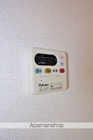 レクサスI Aの内装写真