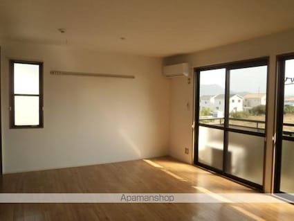 ファミール河野Ａ・Ｂ・Ｃ棟[2LDK/55.44m2]のリビング・居間