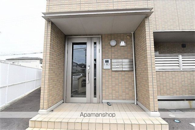 ベルジュ三条の玄関写真