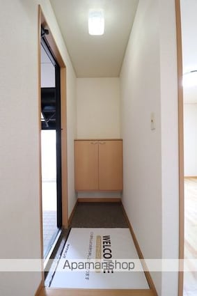 アムール　Ａ棟[2LDK/54.65m2]の玄関2