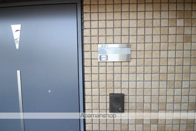 トラッド花丘の玄関写真
