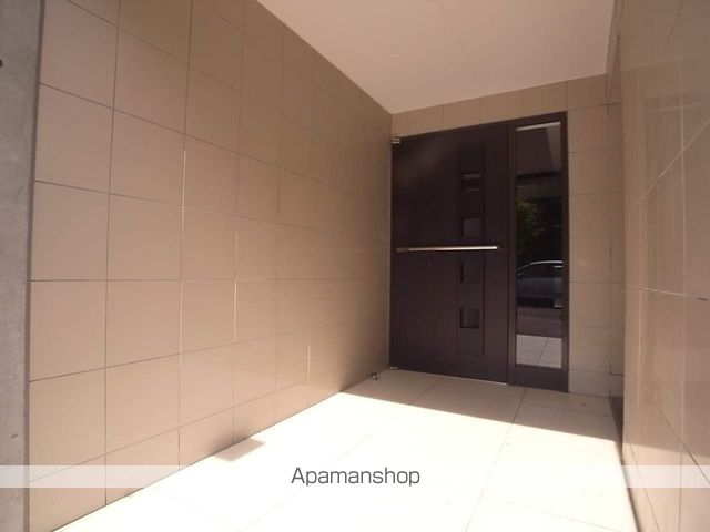 ブランノワール北円山の玄関写真