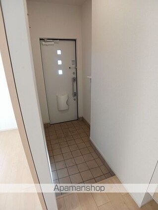 プラシード緑町ⅢＢ[1LDK/47.81m2]の玄関