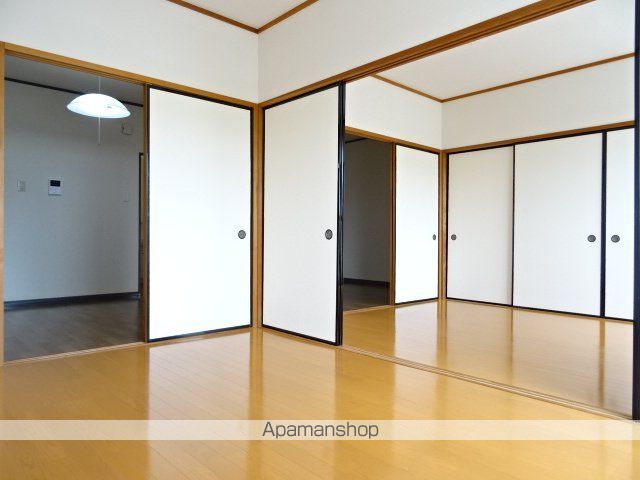 ロイヤルビレッジの内装写真