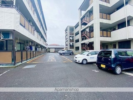 ＴｗｉｎＡｖｅｎｕｅ[3DK/47.97m2]の駐車場1