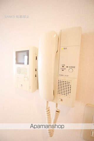 LEE SPACE 元町の内装写真