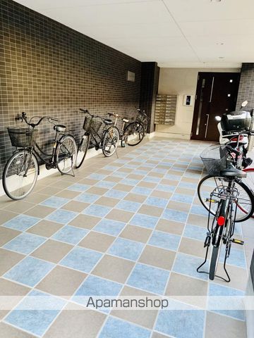 エクセレントコート千葉新宿の玄関写真