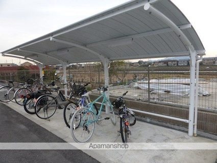 メゾンアンソレイユ[2LDK/65.35m2]の共用部3