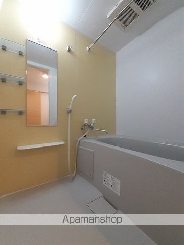 チアト IIの内装写真