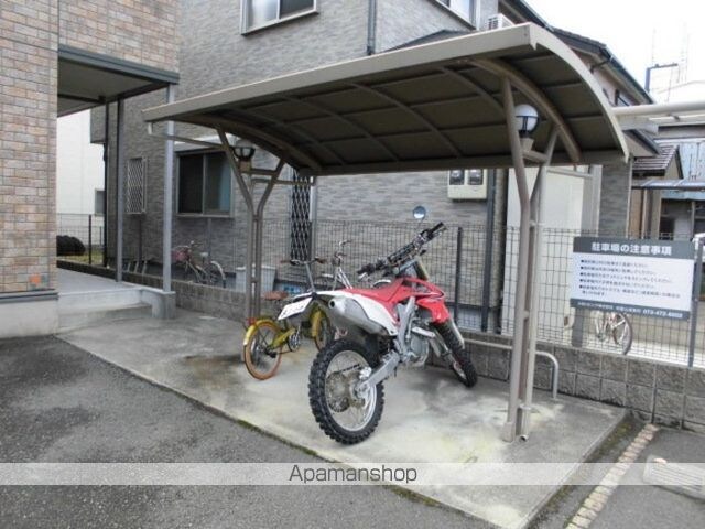 和歌山県和歌山市島崎町３丁目[1K/26.71m2]のエントランス2