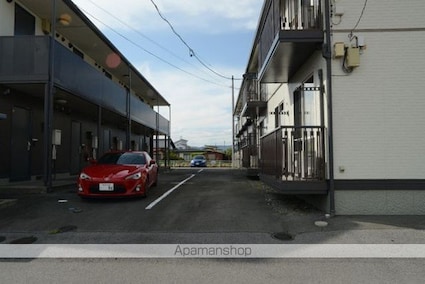 ネージュ・Ｋ[1LDK/48.88m2]の駐車場