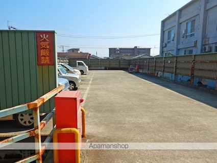 ハイツはと[2LDK/57m2]の駐車場2