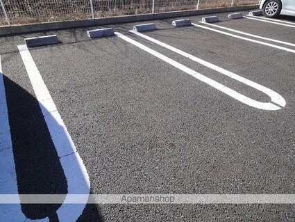 ハオスエーデルワイス　Ⅲ[2LDK/57.64m2]の駐車場