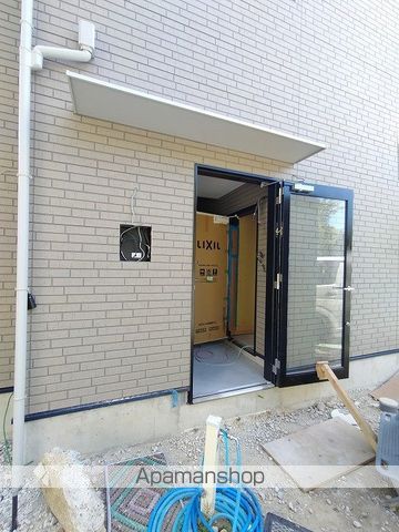 リブレメゾン江坂Iの玄関写真