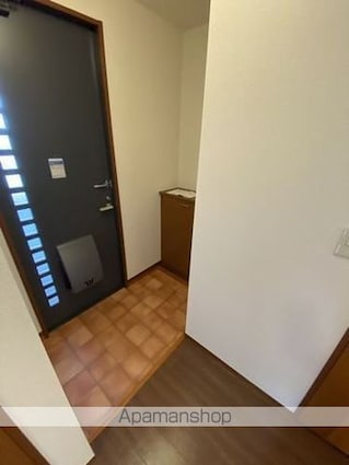 プレミールＤ[3LDK/71.65m2]の玄関