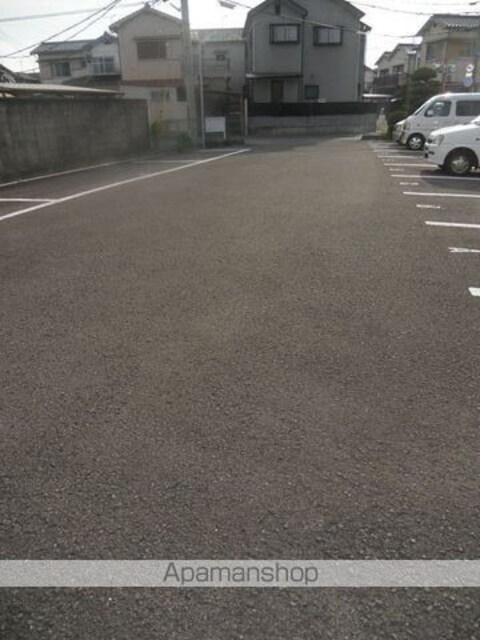 プレジール津森[2DK/42m2]の駐車場