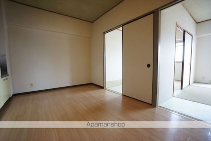 ラッフル徳川[2DK/40m2]のリビング・居間