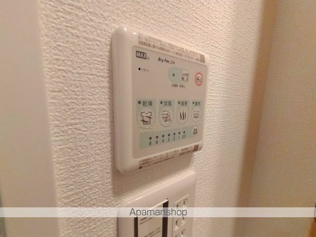 ADVANCE江坂ラシュレの内装写真
