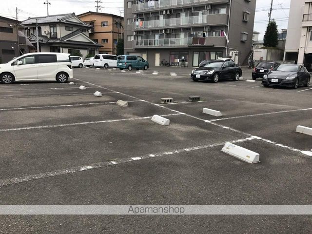 E・シュマンのその他写真