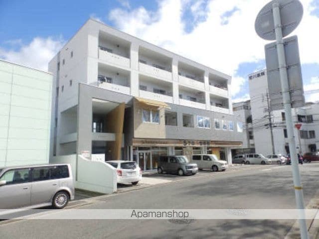 UーFLATS