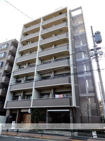 新宿区中落合のマンションの外観1