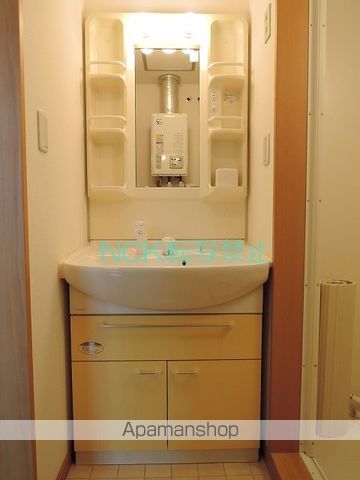 ルミエール栄町南の内装写真