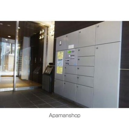 パークアクシス八丁堀[1R/25.87m2]のエントランス1