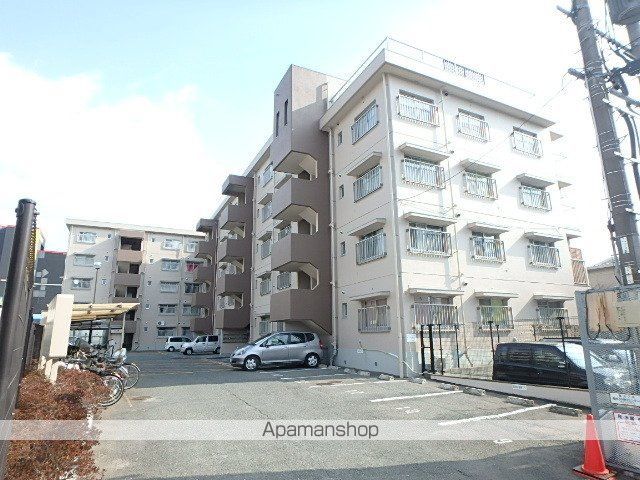エメラルドマンション東那珂の玄関写真
