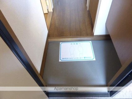 ピュアアムールＢ棟[2LDK/54.62m2]の玄関