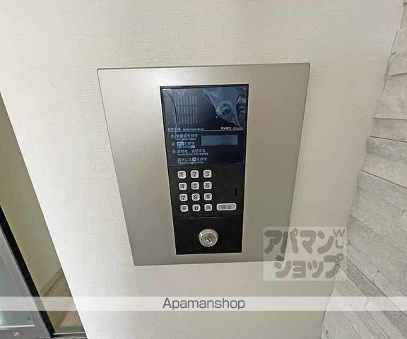 GARNET RESIDENCE 聖護院の玄関写真