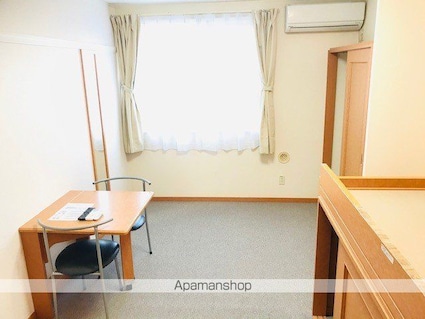 レオパレス前ヶ崎[1K/26.08m2]のリビング・居間