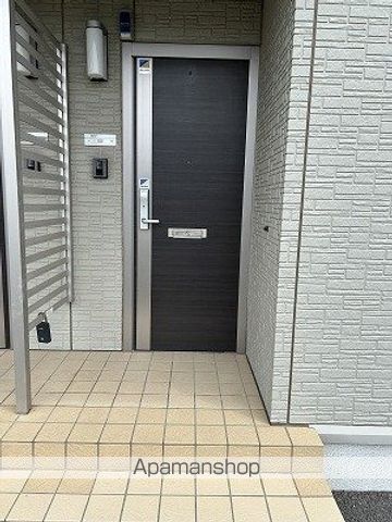 CASA Iの玄関写真