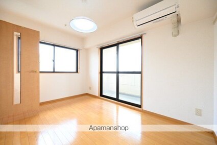 東京都中野区本町６丁目[1K/21.47m2]のリビング・居間1