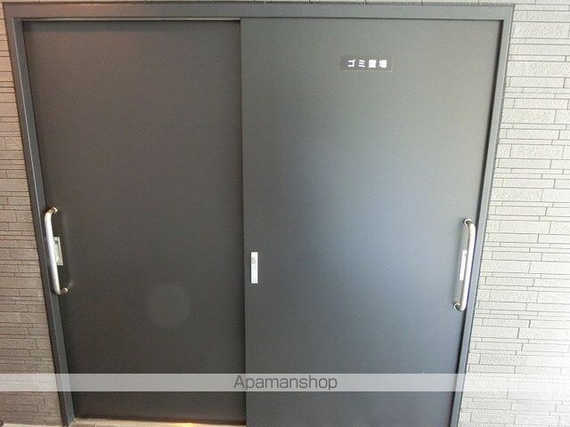 レオーネ三ノ輪[1DK/40.8m2]の共用部1