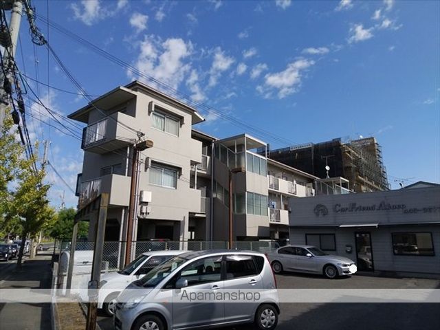 和歌山市塩屋のマンションの外観1