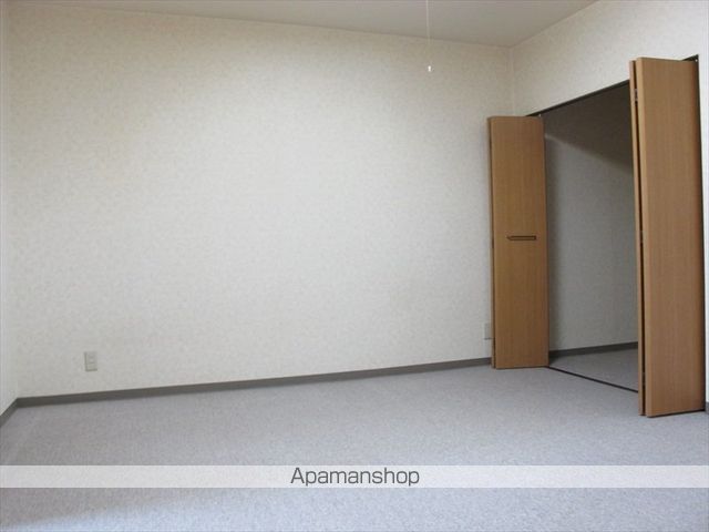 ロンシャンの内装写真