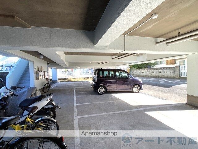 メゾン宝[2DK/38.88m2]の駐車場