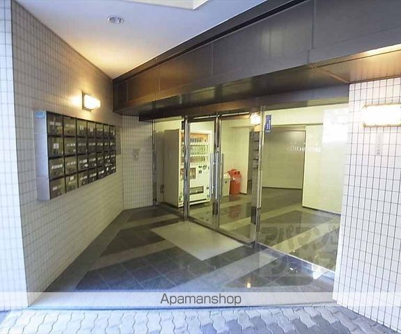 リアライズ衣笠の玄関写真