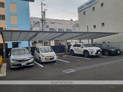 Ａｌｂａ　Ｇｒａｎｄｅ　千種[2LDK/69.78m2]の駐車場