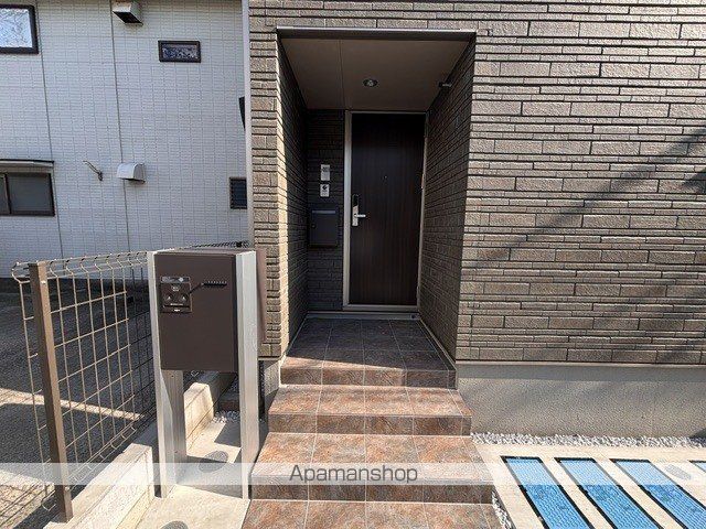 南武線 小田栄駅 徒歩4分 2階建 築1年の玄関写真