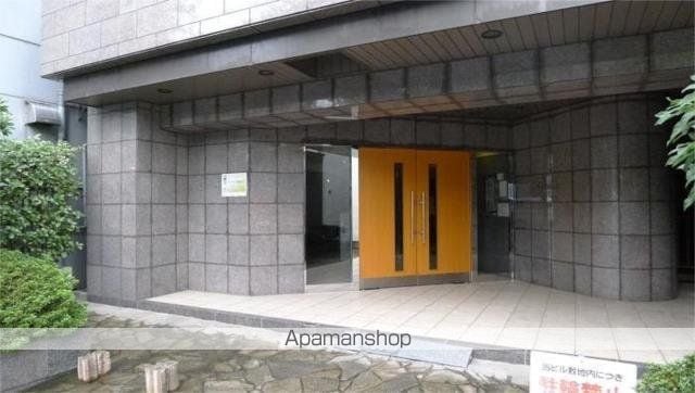 ステージグランデ新高円寺の玄関写真