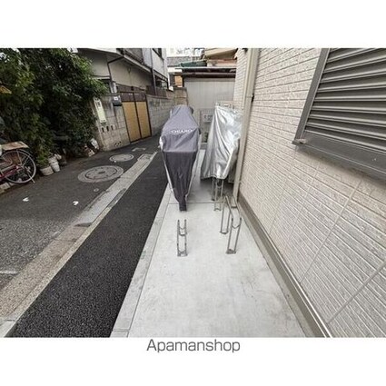 セレスティア西ヶ原[3LDK/56.74m2]の駐車場